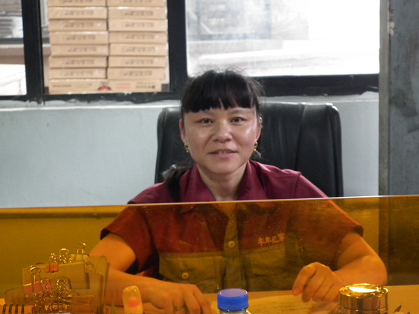 ，因?yàn)樗齻儤?lè)觀開(kāi)朗的性格感染了我們
